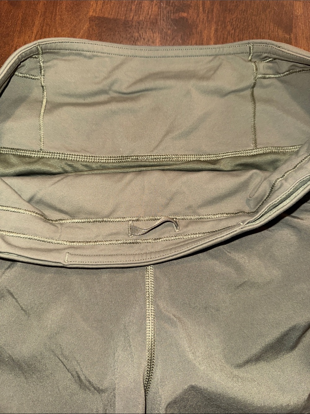 Lululemon Speed Up Shorts - Picture 4 of 5